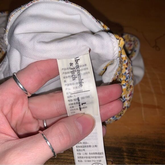 Abercrombie and Fitch Bikini Top Large - Picture 3 of 5